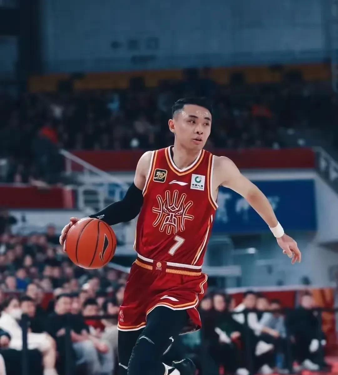 开云体育平台登录-今晚广厦男篮备战社区盾，再遭质疑细节曝光，质疑声仍在，数据趋势出现新变化的简单介绍